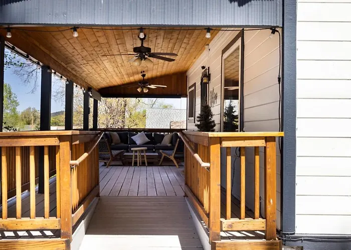 Gorgeous Home-amazing Yard-fire Pit-walk To Town Holiday home